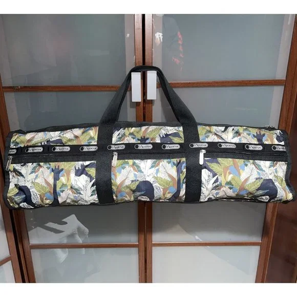 Lesportsac yoga sales mat bag